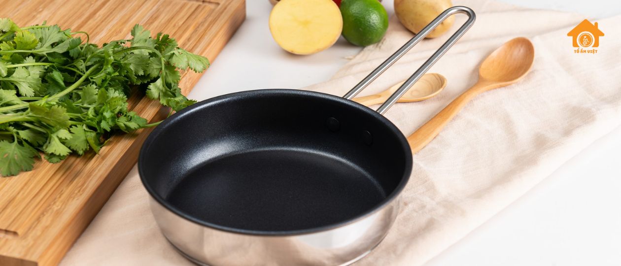 sử dụng chảo chống dính đúng cách