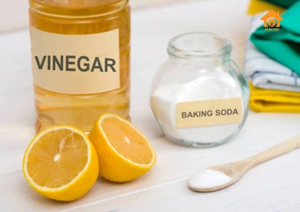 Dùng baking soda tẩy rửa