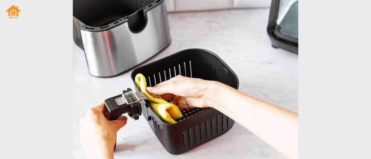Khử mùi trong nồi chiên không dầu