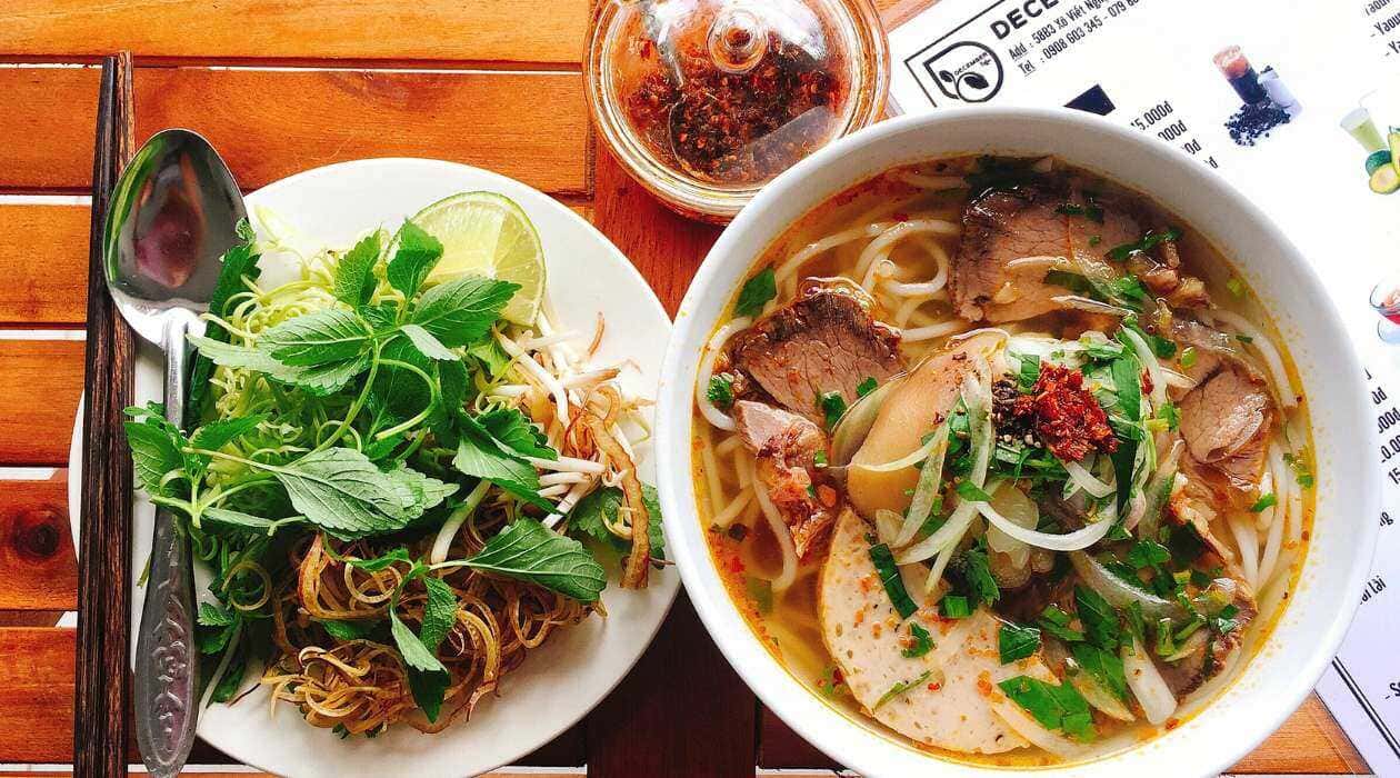 Món ăn truyền thống của Việt Nam